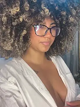 Snapshot of Kendra_curly chatting on 27, 5, 2026 Kendra curly online show from 27, 5, 2026