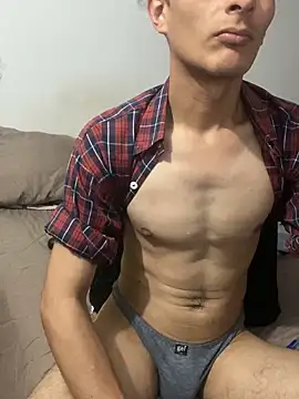 Snapshot of andrew2199 chatting on 27, 3, 2026 andrew2199 online show from 27, 3, 2026