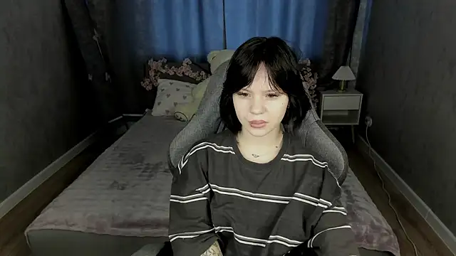 Loly Cuttie online show from 6, 5, 2026