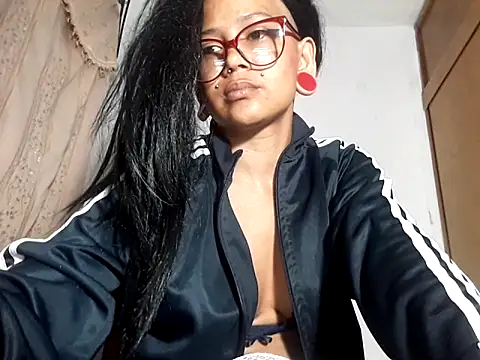 Snapshot of xblackstarX1 chatting on 3, 5, 2026 xblackstarX1 online show from 3, 5, 2026