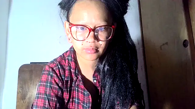 Snapshot of xblackstarX1 chatting on 22, 6, 2026 xblackstarX1 online show from 22, 6, 2026