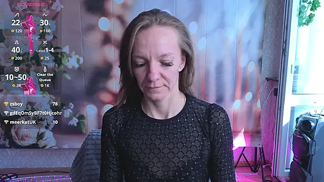 Snapshot of jesica_mooonn chatting on 4, 4, 2026 jesica mooonn online show from 4, 4, 2026