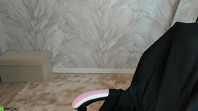 Snapshot of honey_cherrry chatting on 26, 4, 2026 honey cherrry online show from 26, 4, 2026