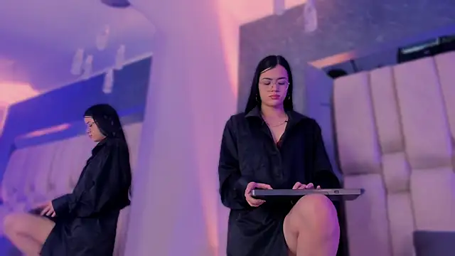 Megan Danbury online show from 9, 4, 2026