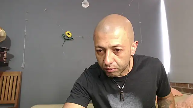 Snapshot of _bonnie_and_clyde chatting on 12, 5, 2026 bonnie and clyde online show from 12, 5, 2026