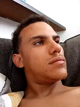 Snapshot of daddys_home69 chatting on 12, 4, 2026 daddys home69 online show from 12, 4, 2026