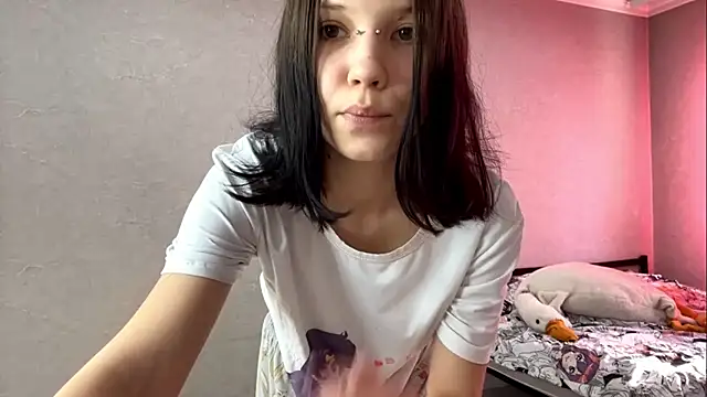 Snapshot of AmeliaMiotii chatting on 2, 4, 2026 AmeliaMiotii online show from 2, 4, 2026