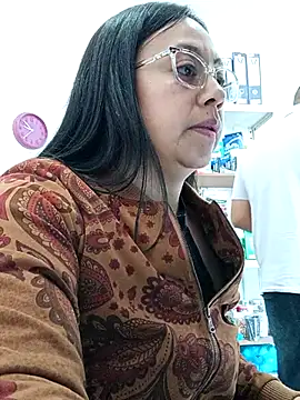 Snapshot of Violeta--7 chatting on 16, 4, 2026 Violeta--7 online show from 16, 4, 2026