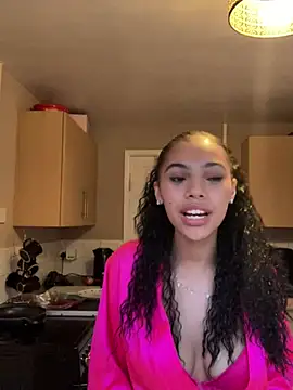 Snapshot of Brattybaee chatting on 10, 4, 2026 Brattybaee online show from 10, 4, 2026