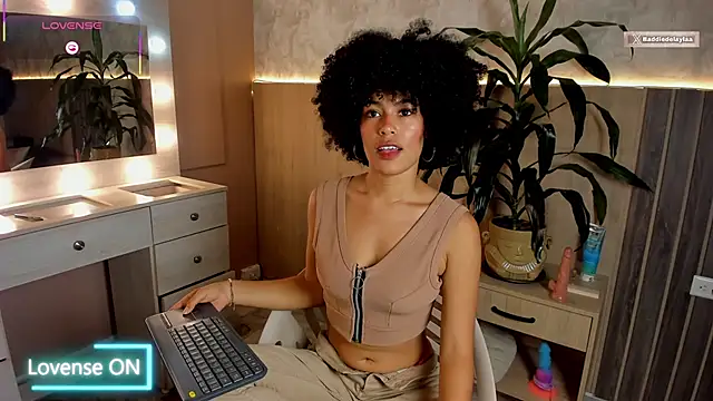 Snapshot of baddie_delaylaa chatting on 18, 4, 2026 baddie delaylaa online show from 18, 4, 2026