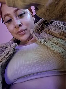 Snapshot of venuscopper chatting on 17, 5, 2026 venuscopper online show from 17, 5, 2026