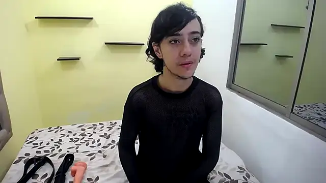 romina white18 online show from 13, 5, 2026