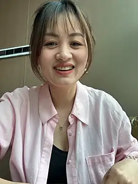 Snapshot of Yang_218 chatting on 7, 4, 2026 Yang 218 online show from 7, 4, 2026