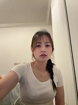 Snapshot of Yang_218 chatting on 22, 4, 2026 Yang 218 online show from 22, 4, 2026