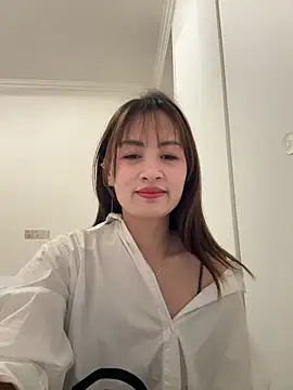 Snapshot of Yang_218 chatting on 23, 4, 2026 Yang 218 online show from 23, 4, 2026