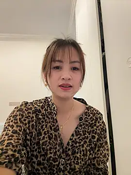 Snapshot of Yang_218 chatting on 23, 4, 2026 Yang 218 online show from 23, 4, 2026