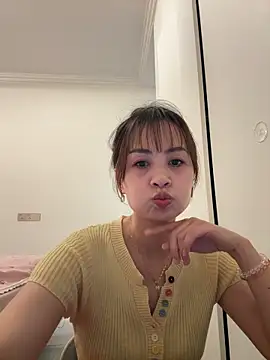 Snapshot of Yang_218 chatting on 24, 4, 2026 Yang 218 online show from 24, 4, 2026