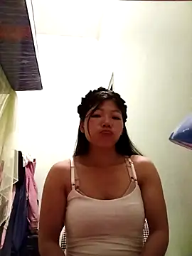 Snapshot of -Quyny- chatting on 19, 4, 2026 -Quyny- online show from 19, 4, 2026