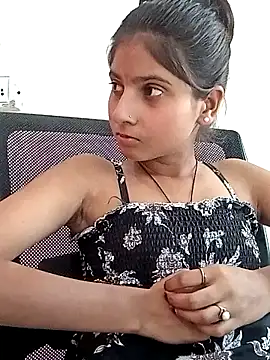 Snapshot of TANU01990 chatting on 9, 4, 2026 TANU01990 online show from 9, 4, 2026