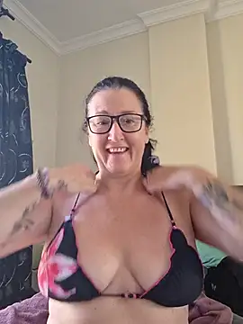 Flirty Siennax online show from 28, 7, 2026
