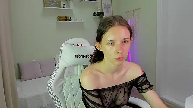 Snapshot of AnnaOddy chatting on 29, 6, 2026 AnnaOddy online show from 29, 6, 2026