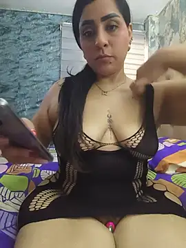 Snapshot of val_eria chatting on 31, 5, 2026 val eria online show from 31, 5, 2026