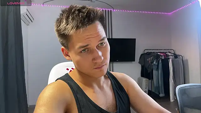 Snapshot of infernollust chatting on 1, 4, 2026 infernollust online show from 1, 4, 2026