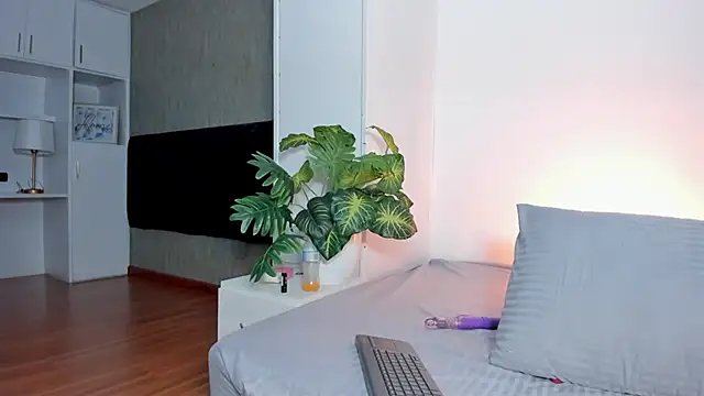 EvaaConnor online show from 31, 3, 2026