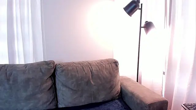 Snapshot of Saphyralux chatting on 29, 5, 2026 Saphyralux online show from 29, 5, 2026