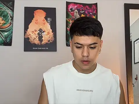 Snapshot of Tuenkim_ chatting on 7, 4, 2026 Tuenkim online show from 7, 4, 2026