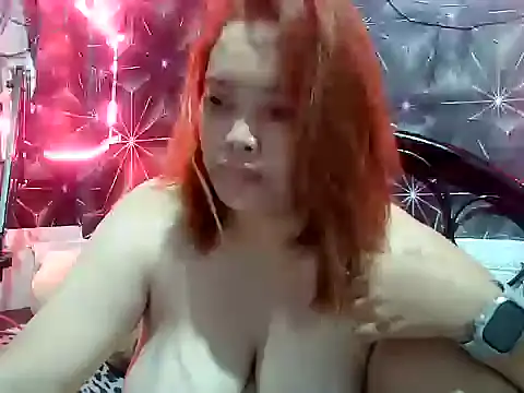 Snapshot of Hugeboobies69 chatting on 14, 6, 2026 Hugeboobies69 online show from 14, 6, 2026