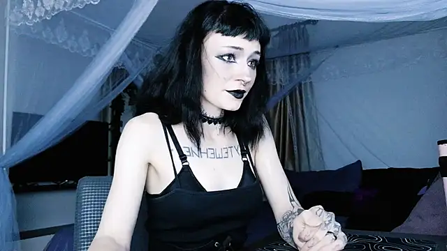 H3xD0ll online show from 26, 4, 2026