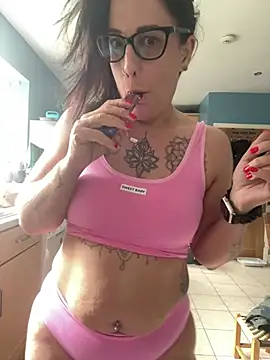 Snapshot of IvyBelleMilf chatting on 14, 4, 2026 IvyBelleMilf online show from 14, 4, 2026