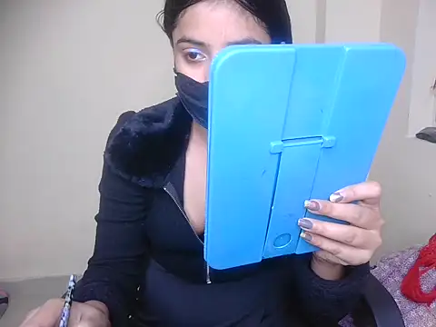 Snapshot of NANCY_OBEROYE chatting on 20, 5, 2026 NANCY OBEROYE online show from 20, 5, 2026