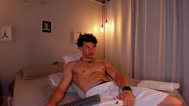 Snapshot of dominik_drake chatting on 6, 5, 2026 dominik drake online show from 6, 5, 2026