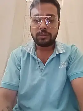 Snapshot of herochoclateboy chatting on 27, 5, 2026 herochoclateboy online show from 27, 5, 2026
