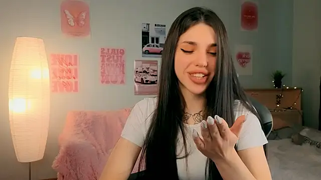 molly rettyy online show from 2, 4, 2026
