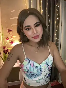 Snapshot of _Flirtyprincess_ chatting on 23, 5, 2026 Flirtyprincess online show from 23, 5, 2026