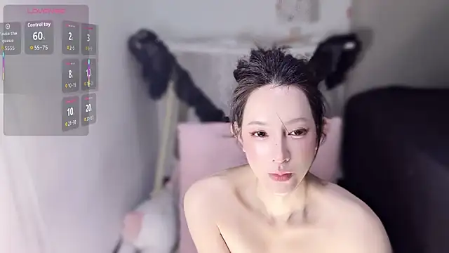 Snapshot of LILI7-LI chatting on 3, 7, 2026 LILI7-LI online show from 3, 7, 2026