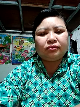Snapshot of Monglan-c chatting on 4, 4, 2026 Monglan-c online show from 4, 4, 2026