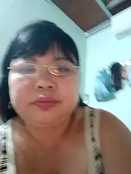 Snapshot of Monglan-c chatting on 5, 5, 2026 Monglan-c online show from 5, 5, 2026