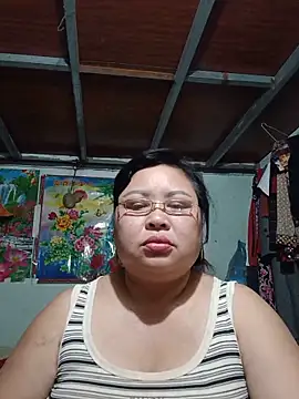 Snapshot of Monglan-c chatting on 14, 5, 2026 Monglan-c online show from 14, 5, 2026