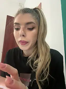 Snapshot of AishaDiamond chatting on 30, 3, 2026 AishaDiamond online show from 30, 3, 2026