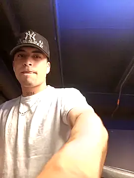 Snapshot of nico_herrera__ chatting on 5, 4, 2026 nico herrera online show from 5, 4, 2026