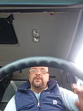 Cristo1982 online show from 6, 4, 2026