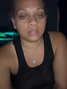 SHY QUINN online show from 16, 5, 2026