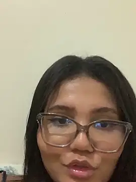 Snapshot of viviboraaaa chatting on 11, 4, 2026 viviboraaaa online show from 11, 4, 2026