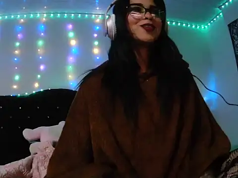 Luna Velvet7 online show from 18, 5, 2026