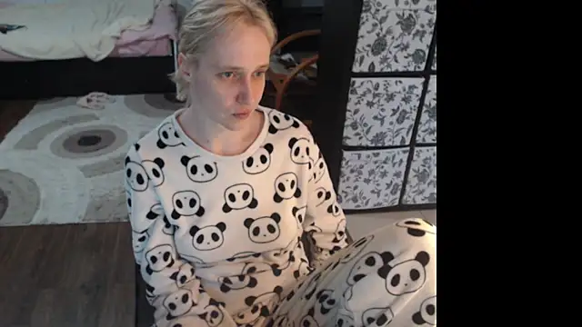 Snapshot of Sweet_hot_shrmp chatting on 14, 4, 2026 Sweet hot shrmp online show from 14, 4, 2026