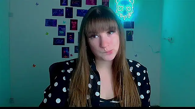 Tiffani Angel online show from 22, 4, 2026
